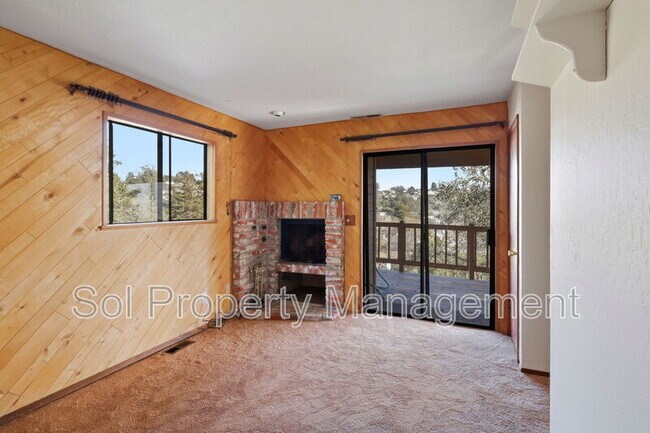 Building Photo - 147 Seacliff Dr