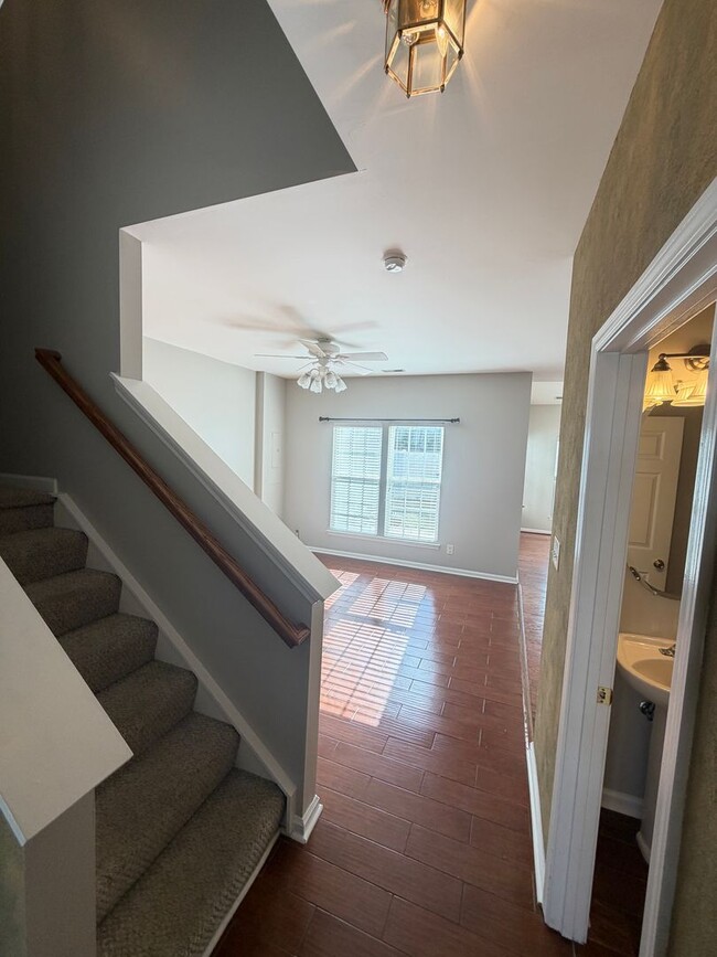 Building Photo - Charming 3BR Townhome in Sought-After Harrisburg Town Center