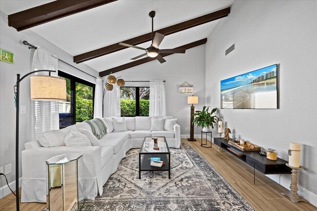 Building Photo - 4 Ironwood Way N