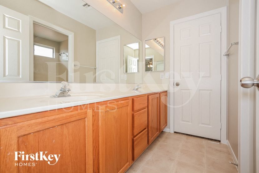 Building Photo - 7536 Catalina Harbor St