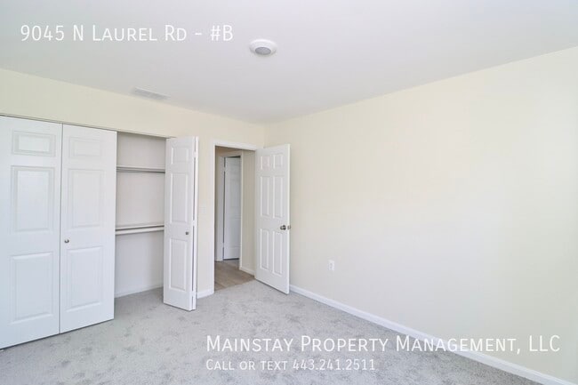 Building Photo - Updated 2 Bedroom Townhome in Whiskey Bottom!