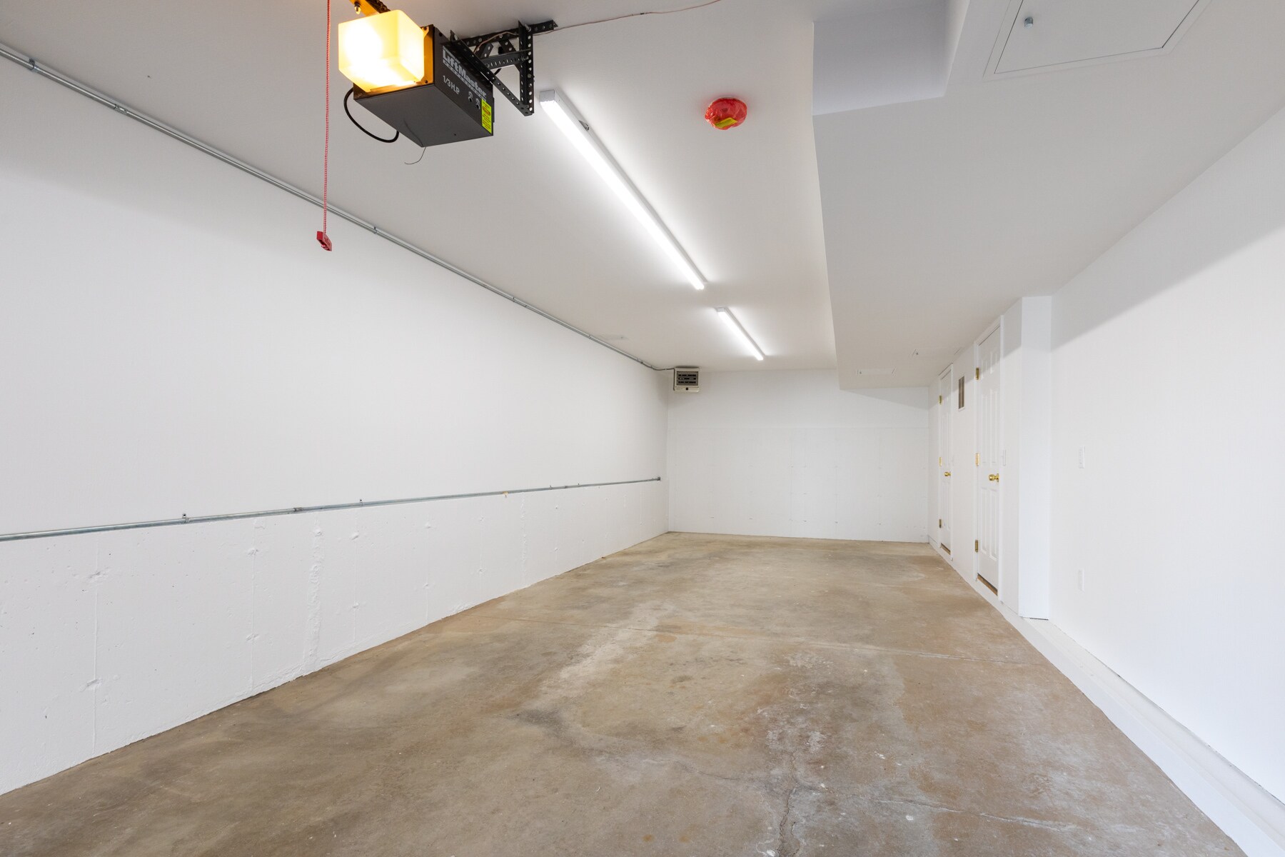 Heated Tandem Garage - 36 Chandler Ln