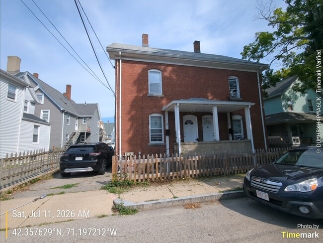 Building Photo - 15 Middle St