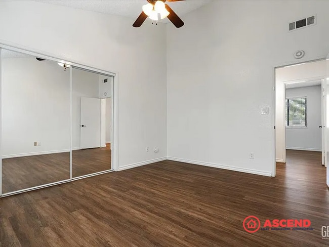Building Photo - Beautiful 2 Bedroom, 2 Bathroom Home with ...