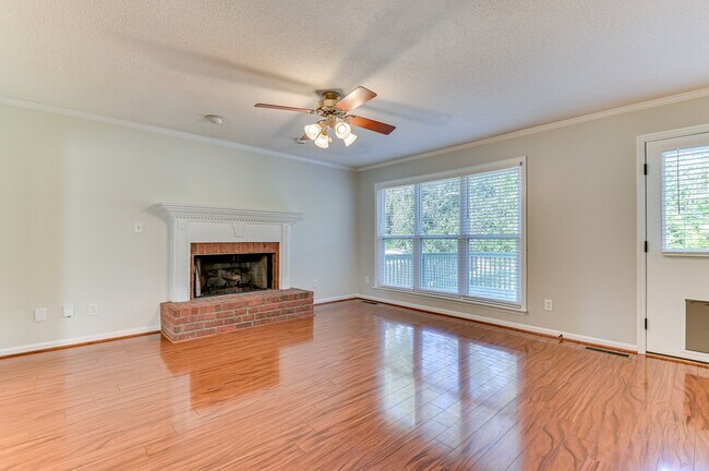 Building Photo - 4135 Fox Brush Dr
