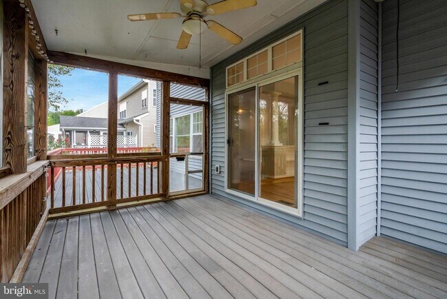 Building Photo - 26161 Rachel Hill Dr