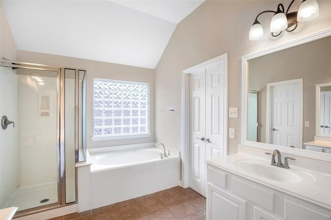 Building Photo - 7031 Ballinger Ridge Ln