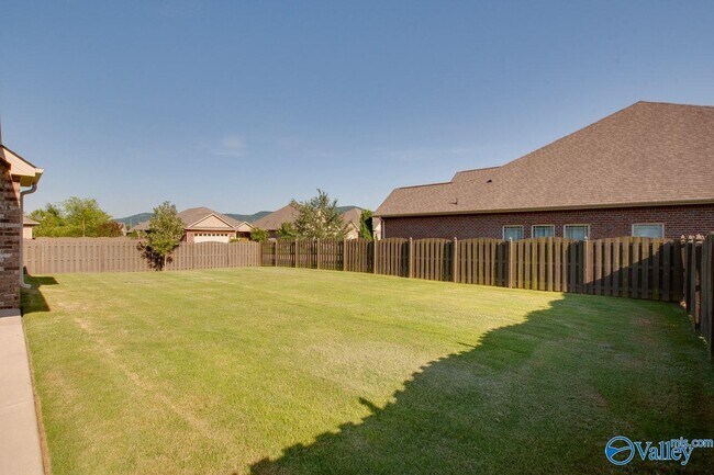 Building Photo - 2964 Magnolia Park Drive Southeast