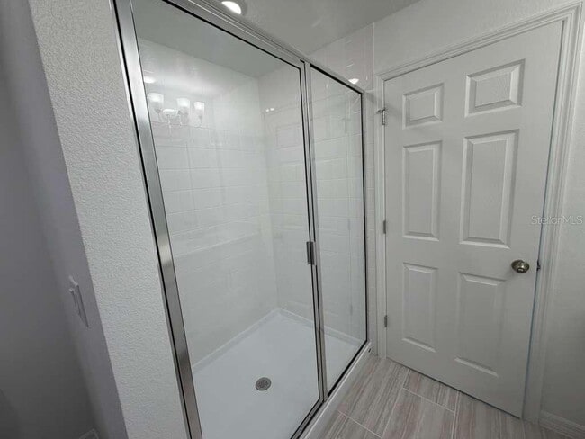 Building Photo - 466 Thompson Vlg Ave