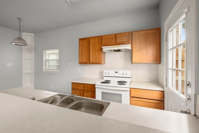 Building Photo - 11911 Chetman Dr