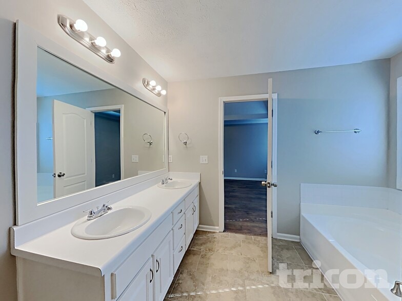 Building Photo - 204 Cobblestone Ln