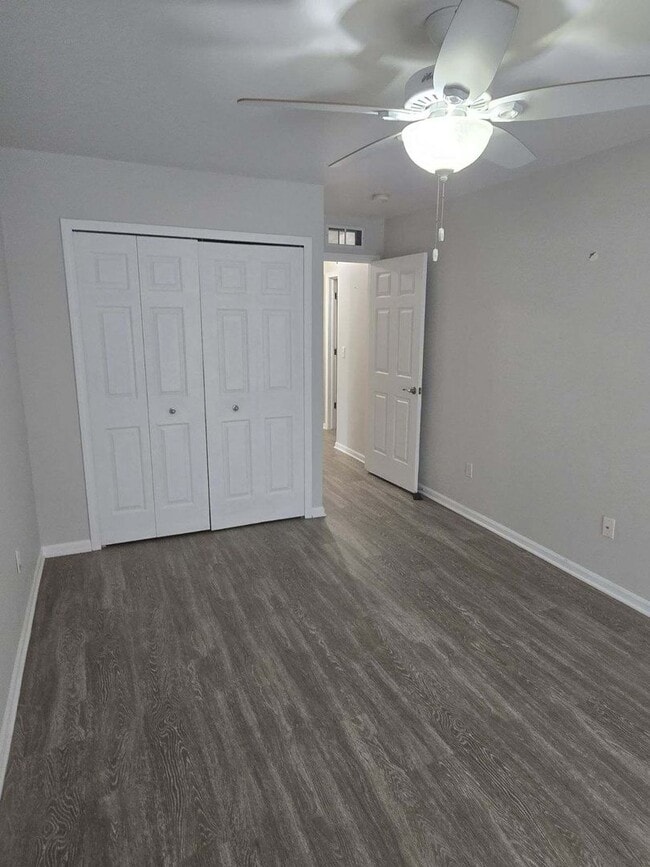 Building Photo - 3 BEDROOM 3 BATHROOM CONDO IN BELLEVILLE A...