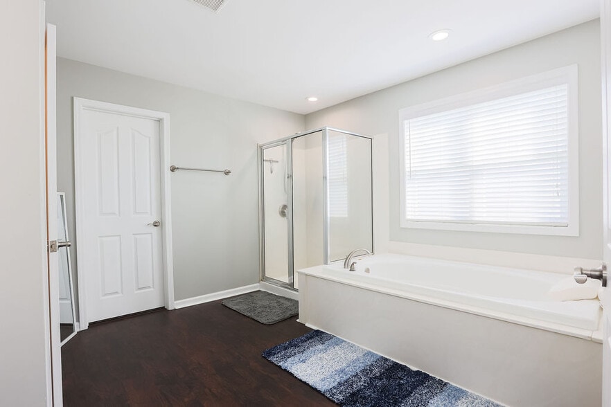 Primary Bathroom - 1980 Woodstream Rd