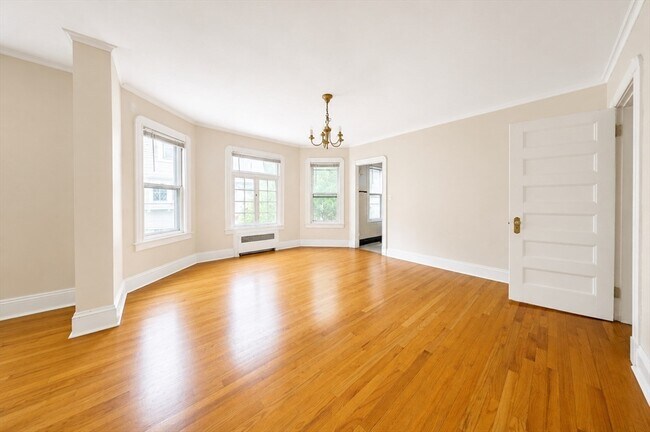 Building Photo - 332 Forest Park Ave