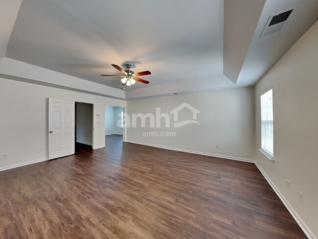 Building Photo - 11240 Anna Rose Rd