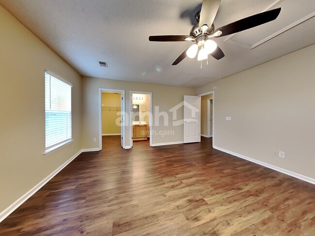 Building Photo - 96 Blue Jasmine Ln