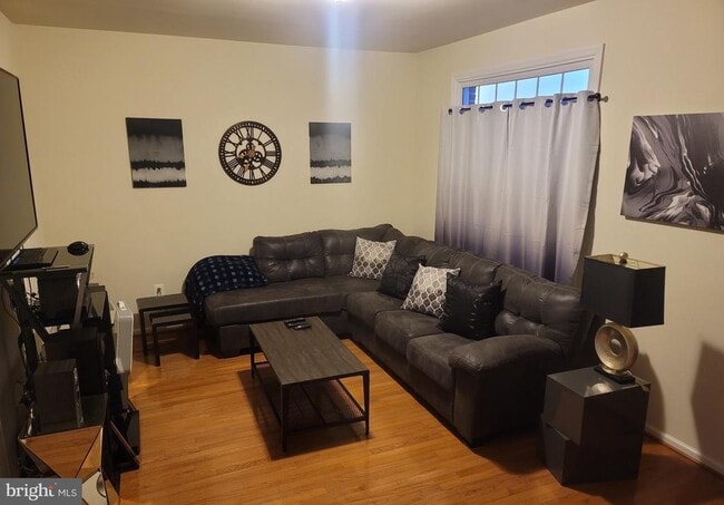 Building Photo - 20928 Houseman Terrace