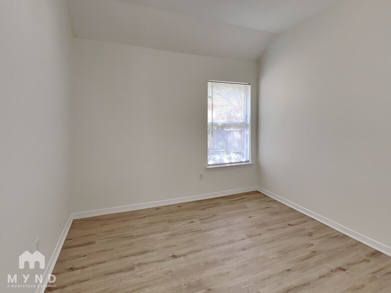 Building Photo - 19215 Mustang Pointe Ln