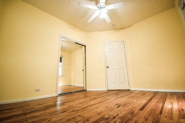 Building Photo - Spacious 4BD/2BA Two-Story Home w/ Fenced Yard & Huge Basement! Pets OK!