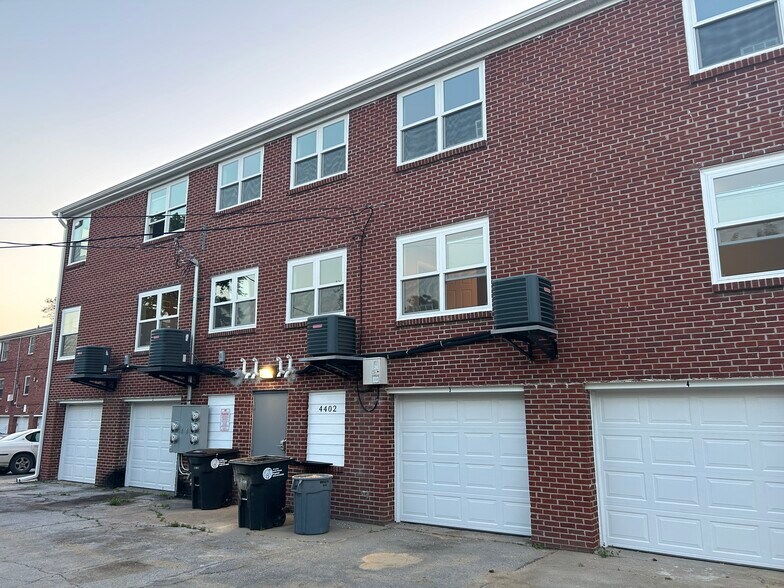 Building Photo - 4402 N 52nd St