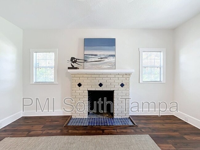 Building Photo - 375 4th St NW