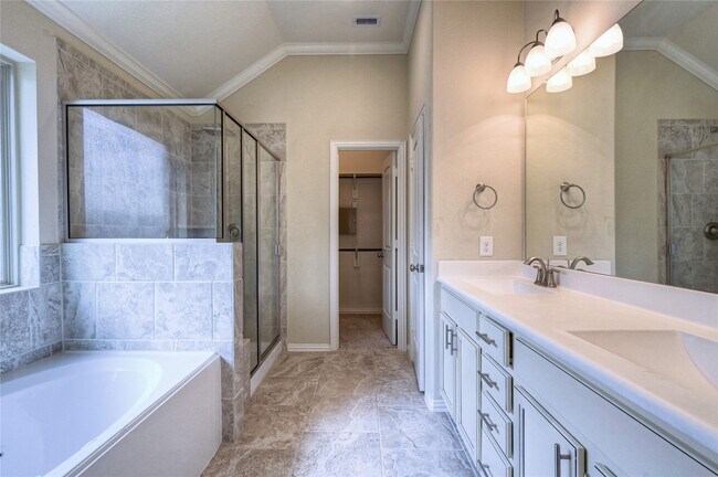 Building Photo - 3823 Cactus Field Ln