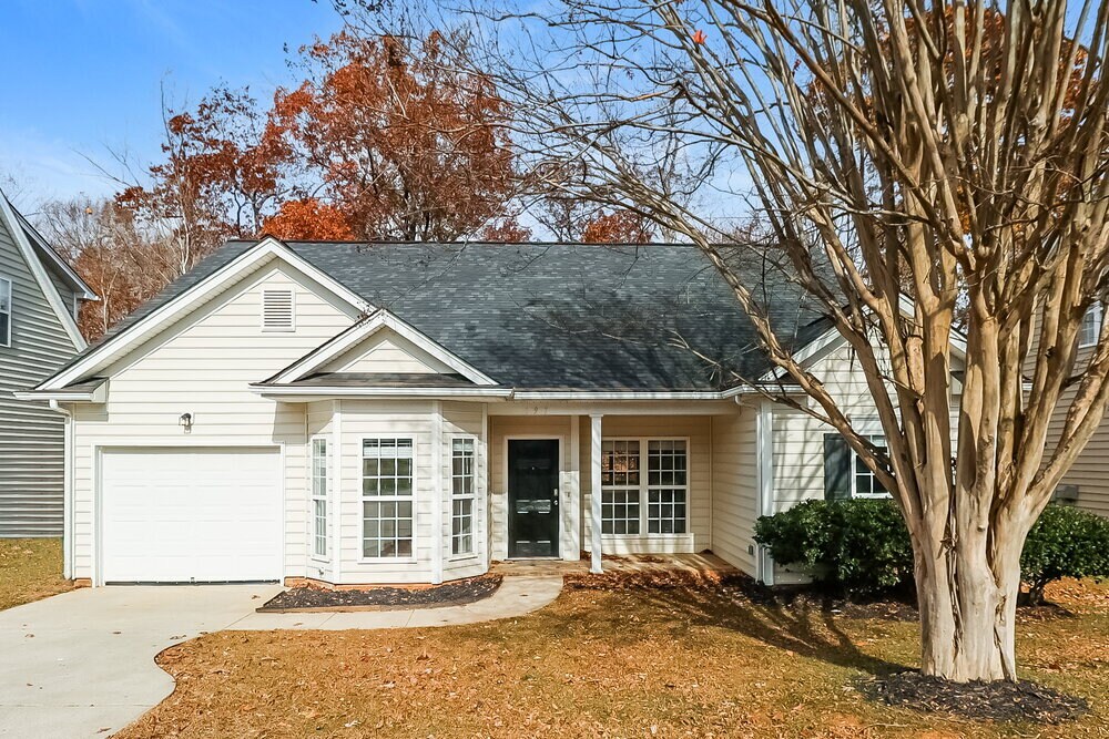 Building Photo - 197 Everett Park Dr