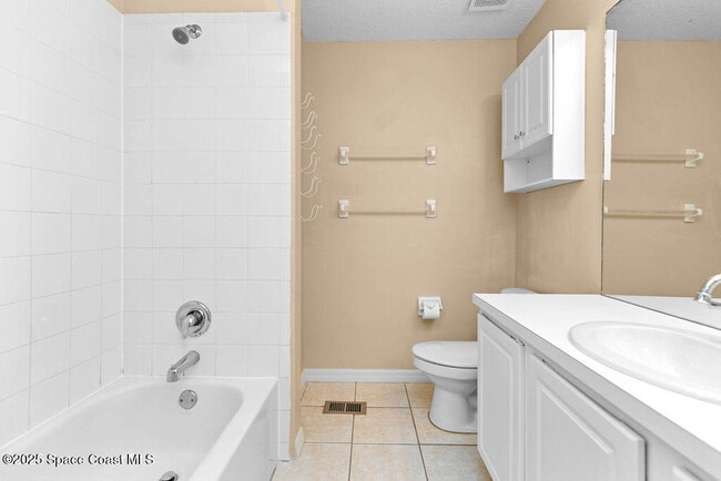 Building Photo - 1342 Hampton Park Ln