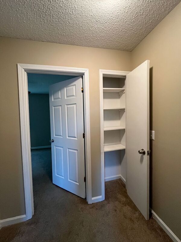 Building Photo - 2542 Highland Trace Dr