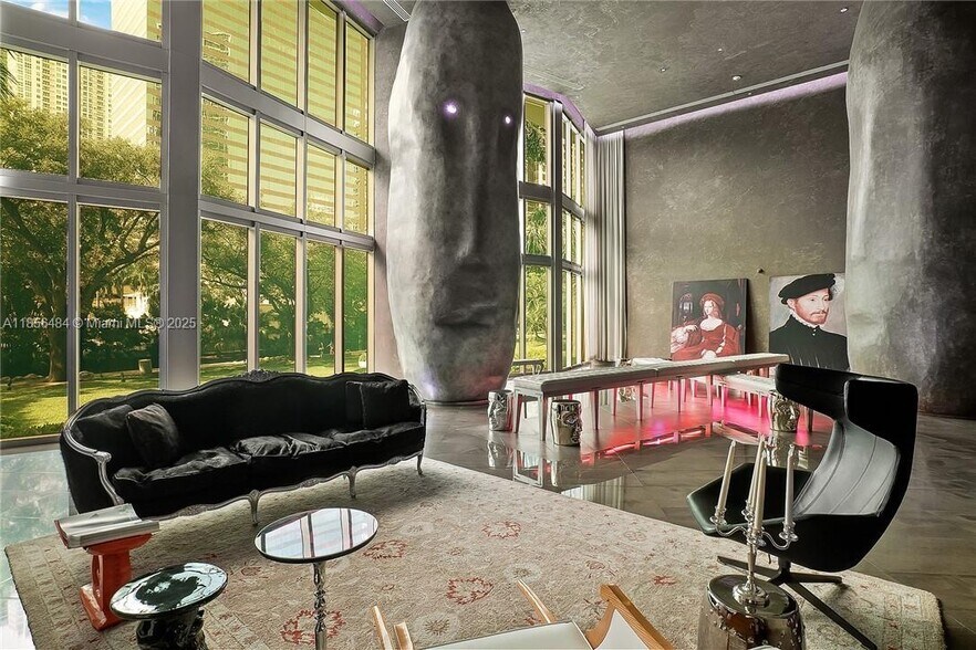 Building Photo - 475 Brickell Ave