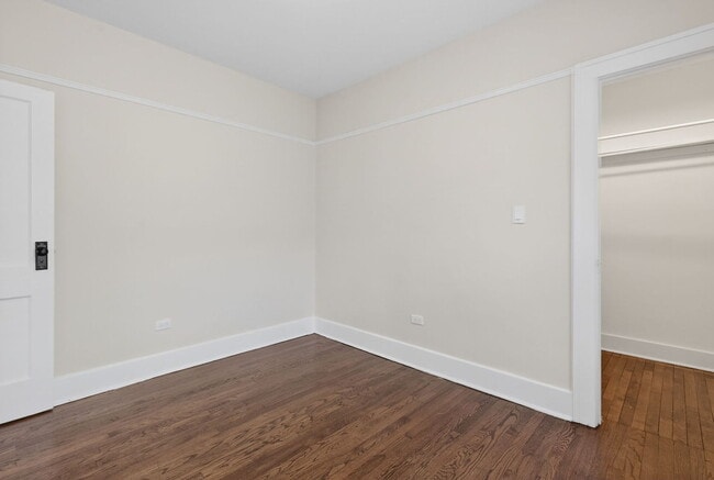 Building Photo - 741 S Jackson St