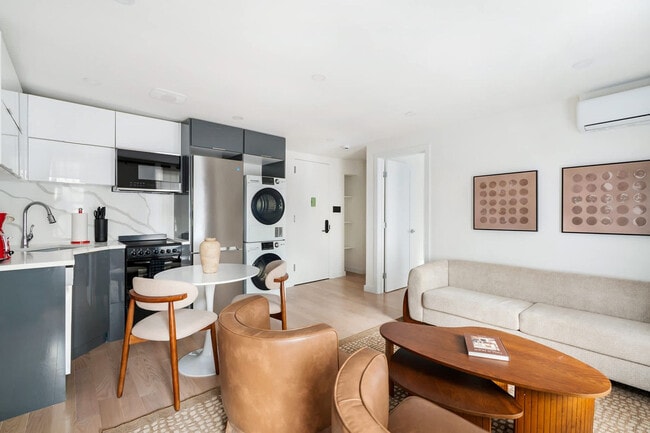 Building Photo - 335 E 22nd St