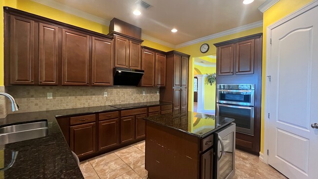 Building Photo - 10907 Mobberley Cir