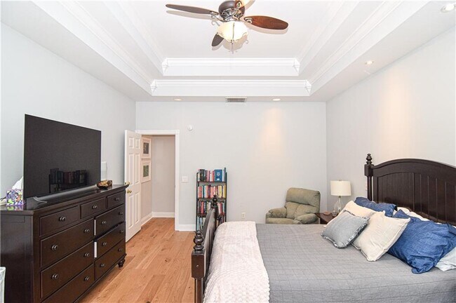 Building Photo - 2716 W Centennial Dr