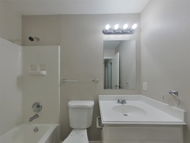 Building Photo - 614 Harpswell Ln