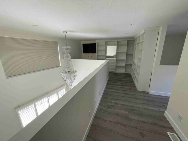Building Photo - COMPLETELY UPDATED SHERMAN OAKS TOWNHOME!