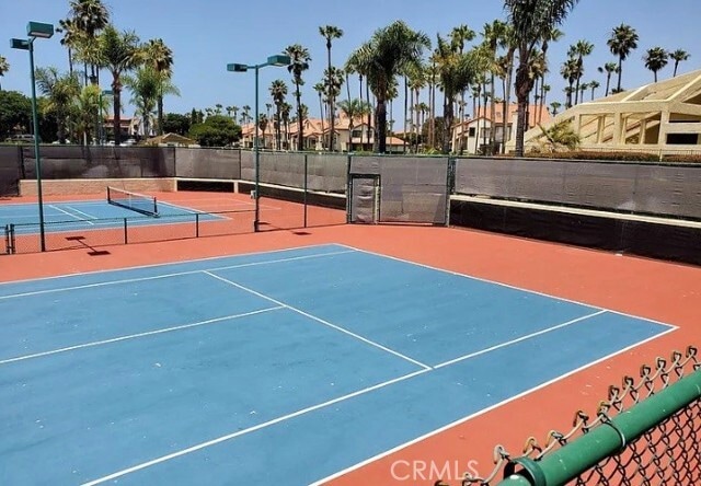 Building Photo - 2247 Martinique Ln