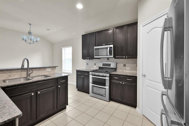Building Photo - 973 Doire Dr