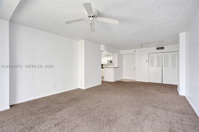 Building Photo - 770 Claughton Island Dr