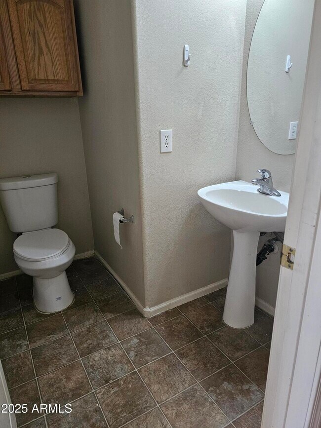 Building Photo - 16564 W Melvin St