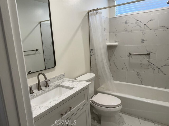 Building Photo - 1528 E Raymond St