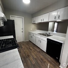 Building Photo - 6603 Deatonhill Dr