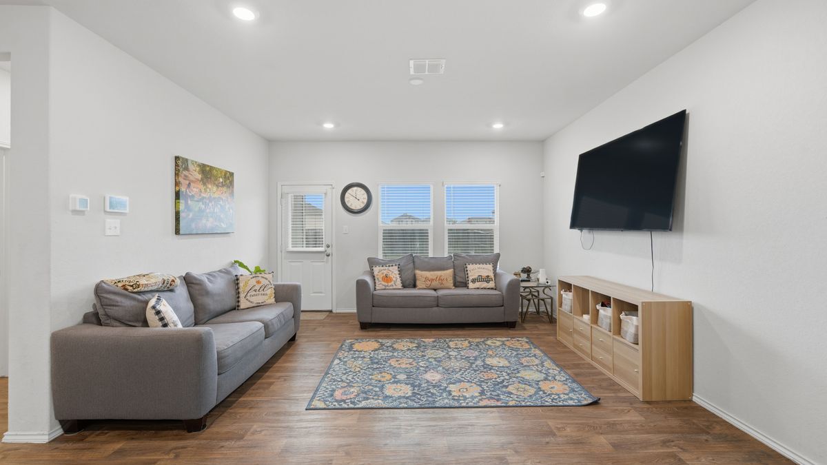 Building Photo - 4055 Fort Palmer Blvd