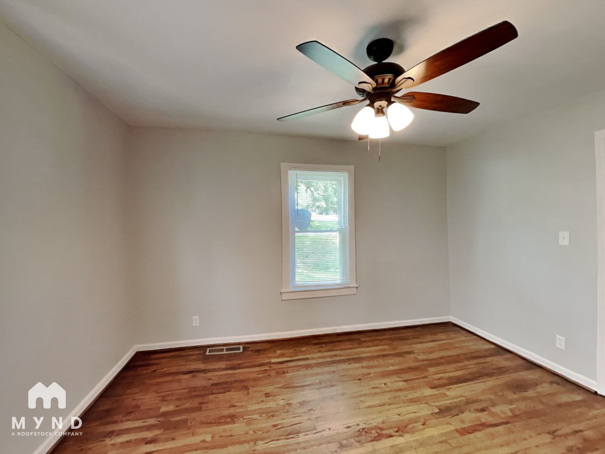 Building Photo - 7824 Rugby Ave