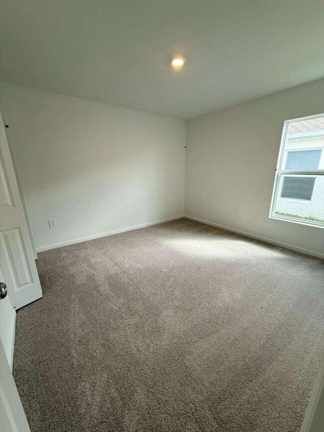 Building Photo - BRAND NEW home in beautiful Lake Wales