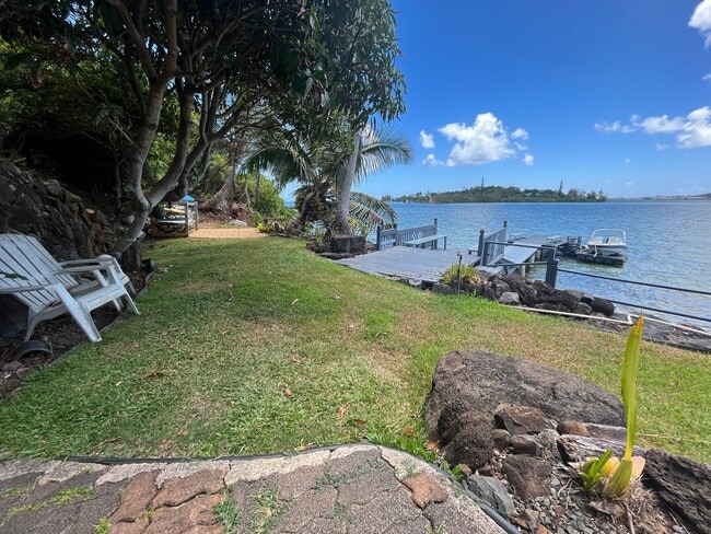 Building Photo - Hawaii living at its best.  Beautiful Kaneohe Bay front.