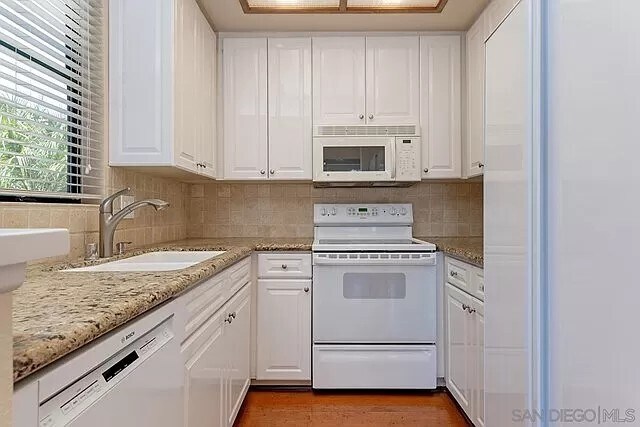Building Photo - 4435 Nobel Dr