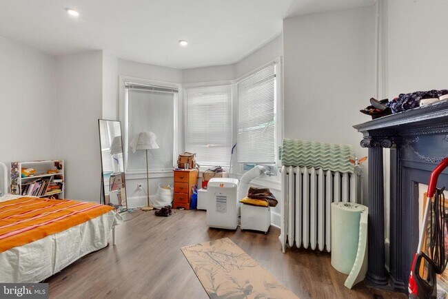 Building Photo - 4706 Warrington Ave