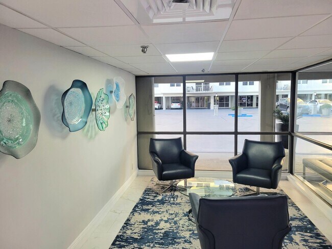 Building Photo - 3221 S Ocean Blvd