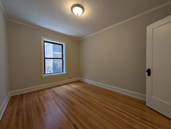 Building Photo - 2706 N Spaulding Ave